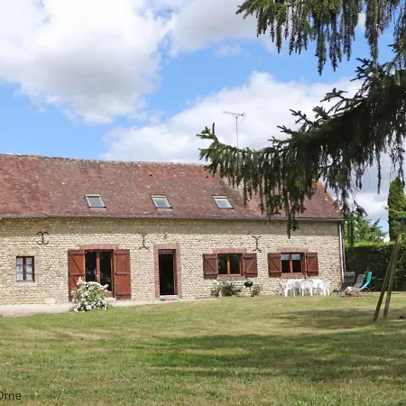 Maison De Caractere Avec Jardin, Ideale Pour Famille, Animaux Acceptes, Randonnee, Loisirs A Proximite - Fr-1-497-161 Semesterbostad Saint-Germain-de-Martigny