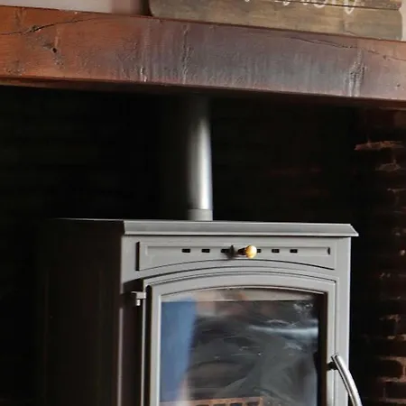 Charmante Fermette Avec Jardin Et Animaux Admis Pres De Mortagne Au Perche - Fr-1-497-161 *